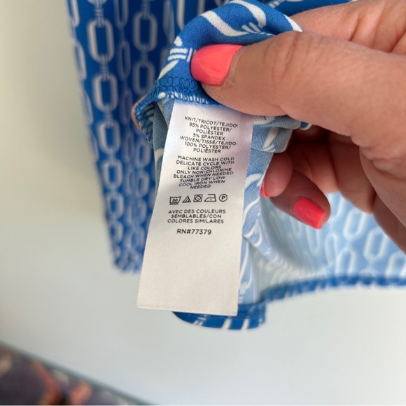 NWT Ann Taylor Blue Chain Print Mock Neck Long Sleeve Top Medium - Picture 6 of 6